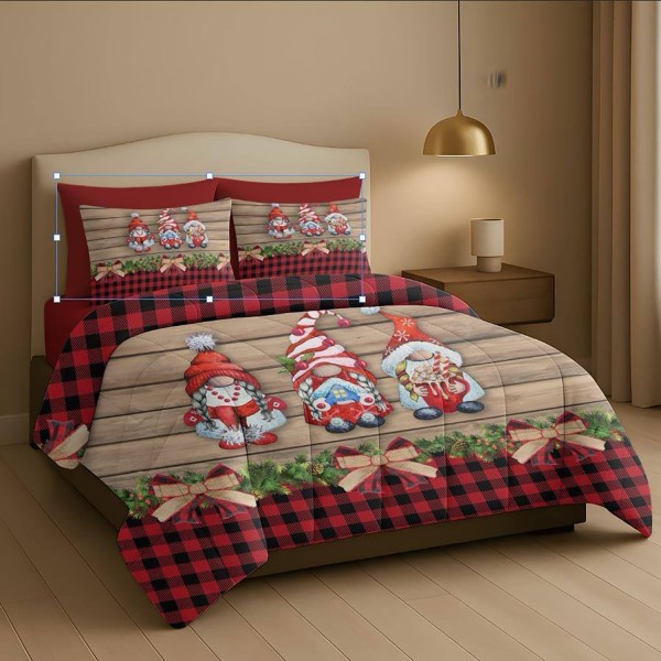 Trapunta Natalizia Matrimoniale – Stampa di gnomi su uno sfondo effetto legno–  Stile e Comfort per le Feste