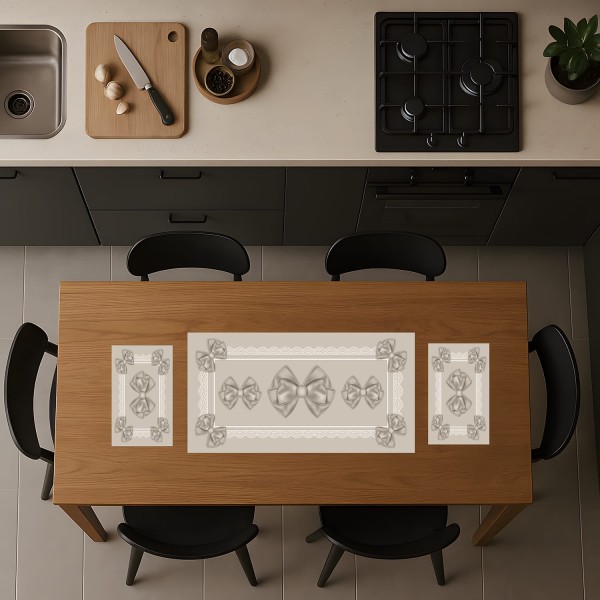 Tris Centrotavola Linea Fiocco Runner e 2 Sottopiatti con Pizzo e Fiocchi – 100% Poliestere, 3 Colori